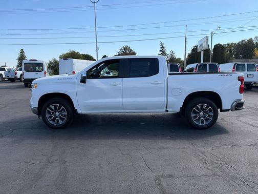 Summit White 2026 Chevrolet Silverado 1500 LT