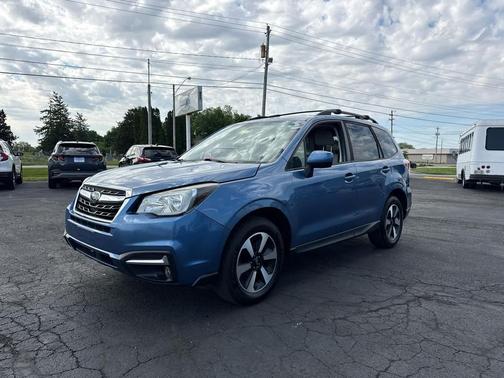 Quartz Blue Pearl 2017 Subaru Forester 2.5i Premium
