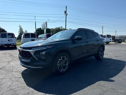 Cypress Gray 2025 Chevrolet Trax LT