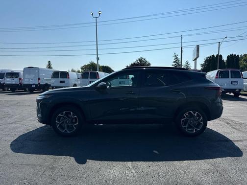 Cypress Gray 2025 Chevrolet Trax LT