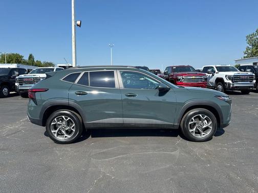 Cypress Gray 2025 Chevrolet Trax LT