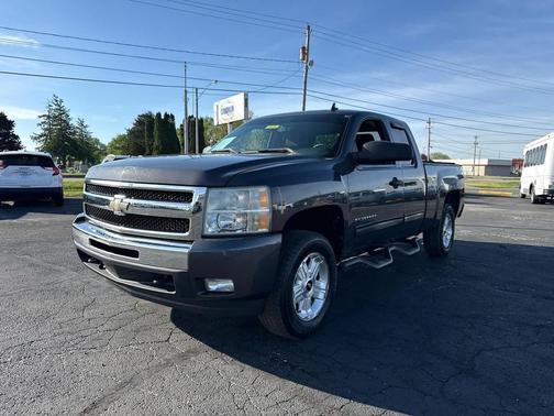 Taupe Gray Metallic 2010 Chevrolet Silverado 1500 LT