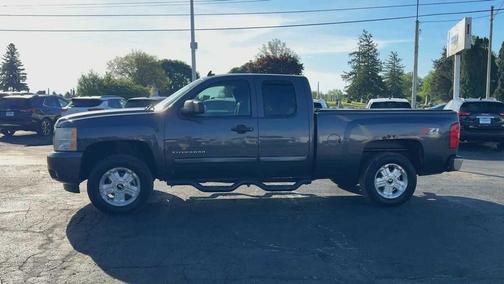 Taupe Gray Metallic 2010 Chevrolet Silverado 1500 LT