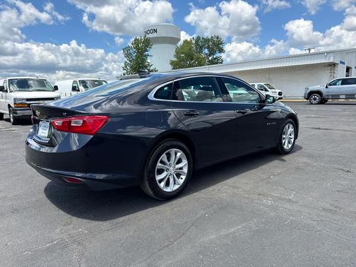 Dark Ash Metallic 2023 Chevrolet Malibu FWD 1LT