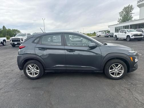 Thunder Gray 2020 Hyundai KONA SE