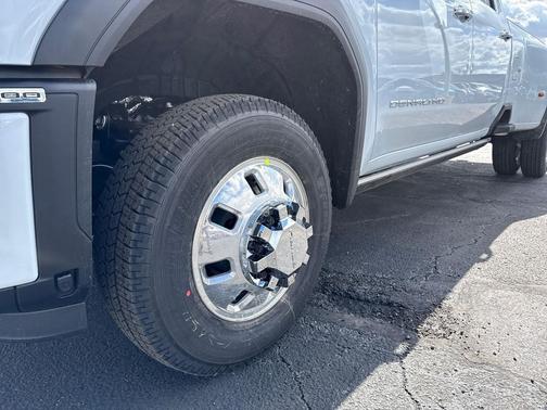 2026 GMC Sierra 3500 Denali