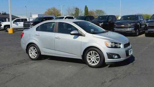 Silver Ice Metallic 2013 Chevrolet Sonic LT