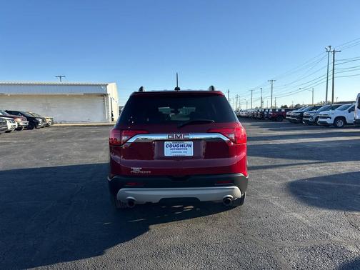 Crimson Red Tintcoat 2018 GMC Acadia SLE-2
