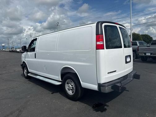 Summit White 2025 Chevrolet Express 2500 LT