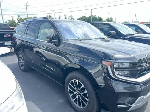 Agate Black Metallic 2025 Ford Expedition Platinum