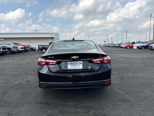 Mosaic Black Metallic 2022 Chevrolet Malibu FWD LT