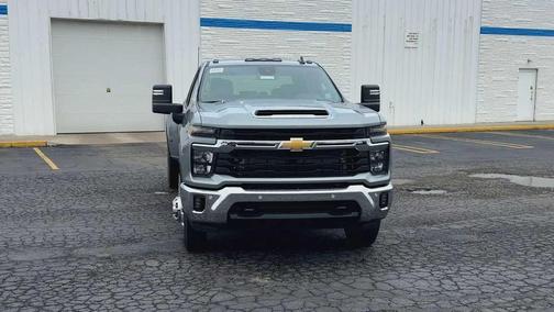 Sterling Gray Metallic 2026 Chevrolet Silverado 3500 LT