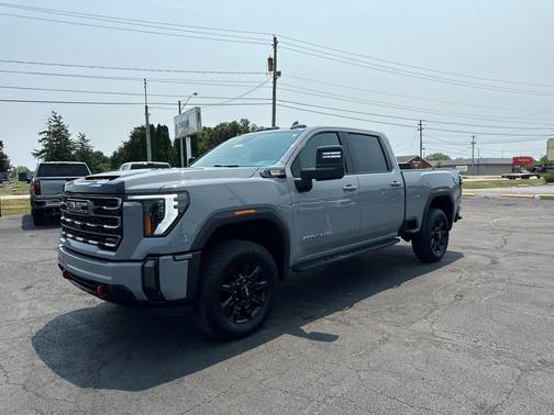 Thunderstorm Gray 2024 GMC Sierra 2500 AT4