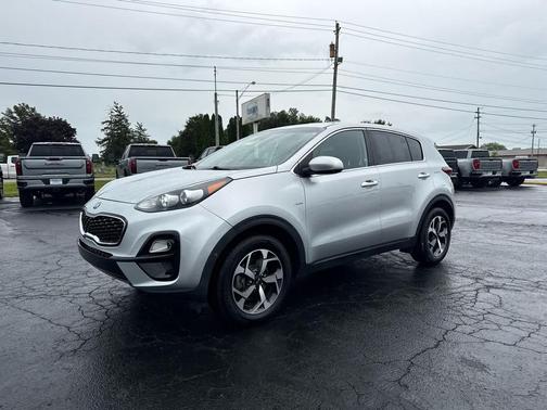 Sparkling Silver 2022 Kia Sportage LX