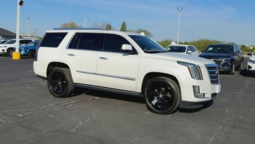 Crystal White Tricoat 2019 Cadillac Escalade Platinum