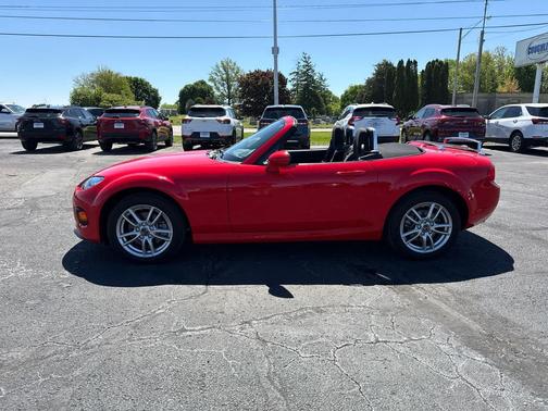 True Red 2015 Mazda MX-5 Miata Sport