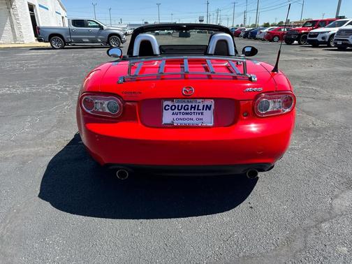 True Red 2015 Mazda MX-5 Miata Sport