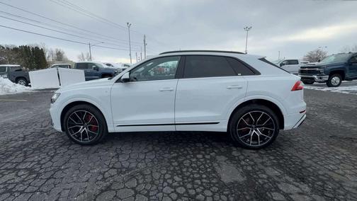 2021 Audi Q8 55 Premium Plus