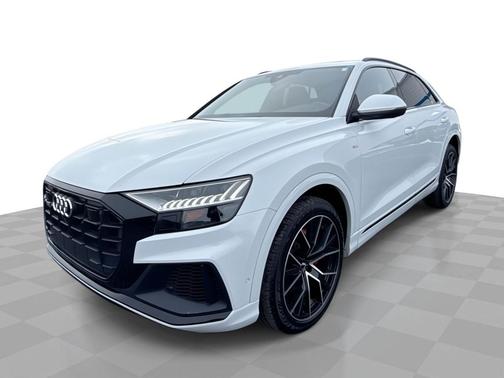 2021 Audi Q8 55 Premium Plus