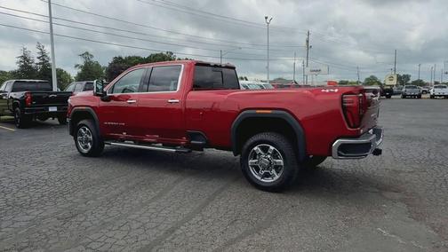 2025 GMC Sierra 3500 SLT