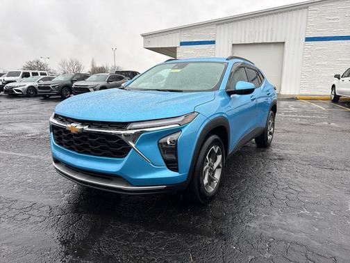 2025 Chevrolet Trax LT