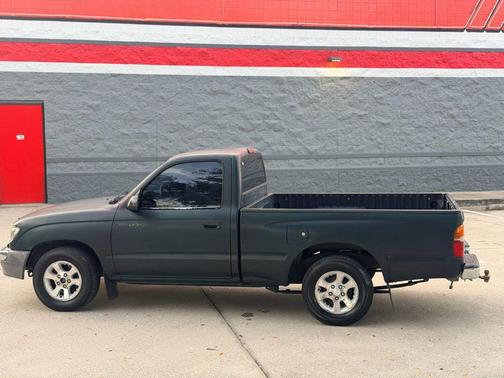2000 Toyota Tacoma Base