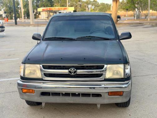 2000 Toyota Tacoma Base