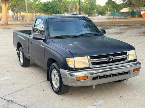 2000 Toyota Tacoma Base
