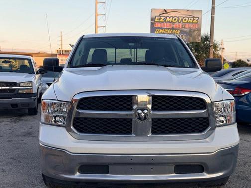 2017 RAM 1500 SLT