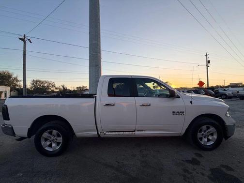 2017 RAM 1500 SLT