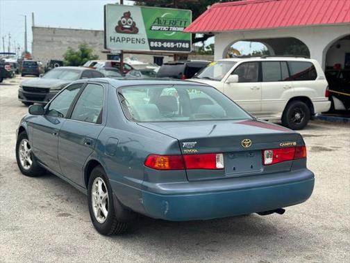 2000 Toyota Camry LE