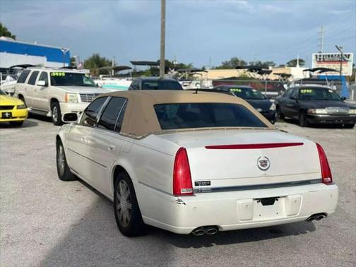 2008 Cadillac DTS Base