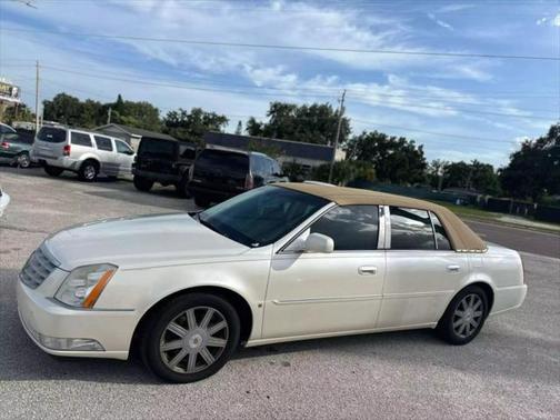 2008 Cadillac DTS Base