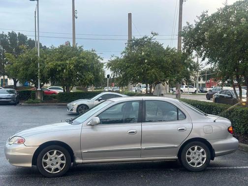 2000 Hyundai ELANTRA GLS