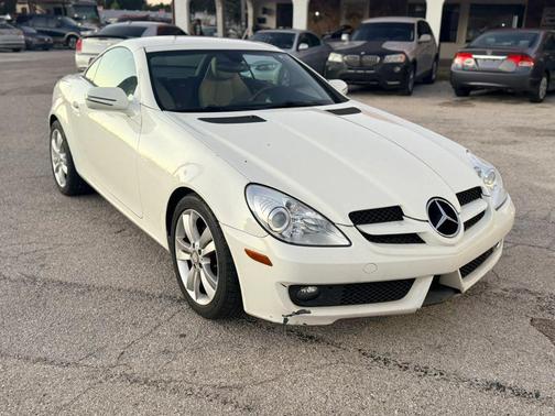 Arctic White 2010 Mercedes-Benz SLK-Class SLK300