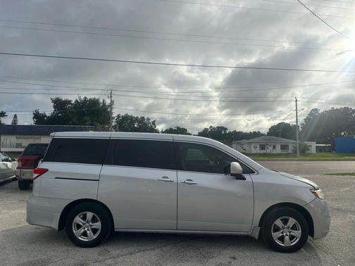 2015 Nissan Quest SV