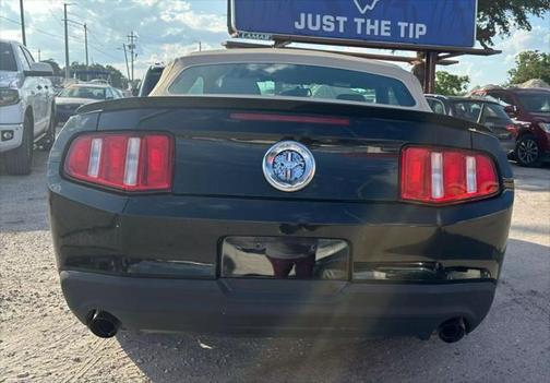 2012 Ford Mustang V6 Premium