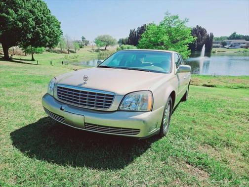 2005 Cadillac DeVille Base