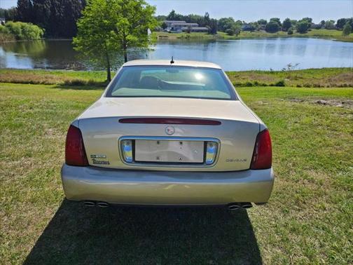 2005 Cadillac DeVille Base
