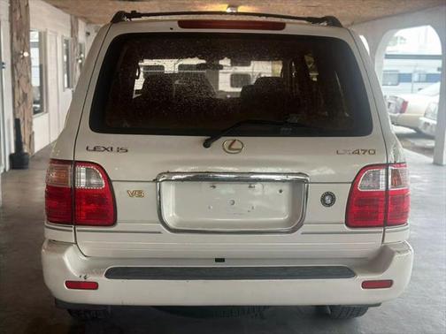 2001 Lexus LX 470 Base
