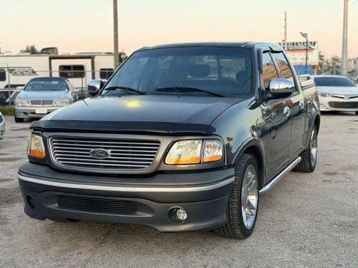 2002 Ford F-150 Harley-Davidson Crew Cab