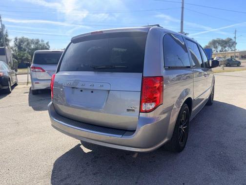 2016 Dodge Grand Caravan R/T