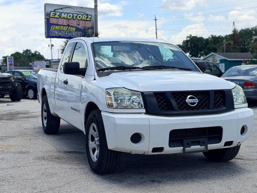 Glacier White 2013 Nissan Titan S