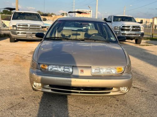 Gold 1998 Saturn SW SW2