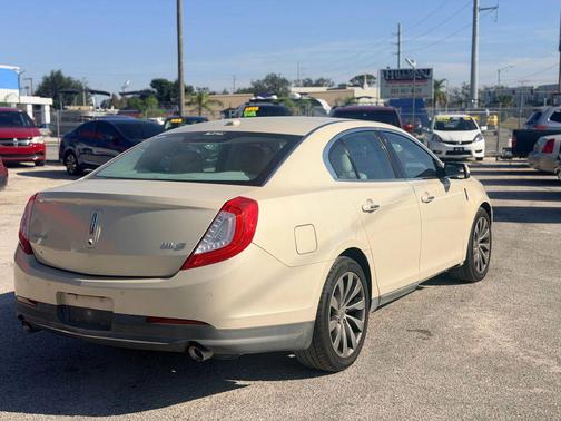 2014 Lincoln MKS Base