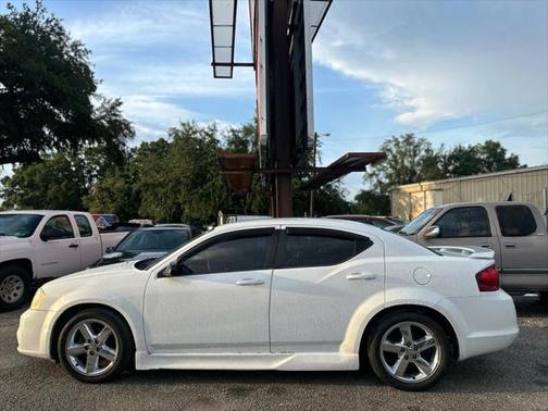 2013 Dodge Avenger SE V6