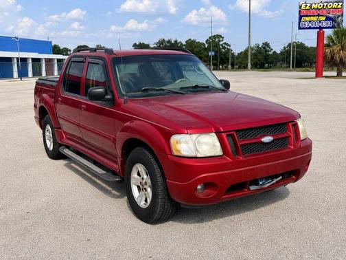 Red 2005 Ford Explorer Sport Trac XLT