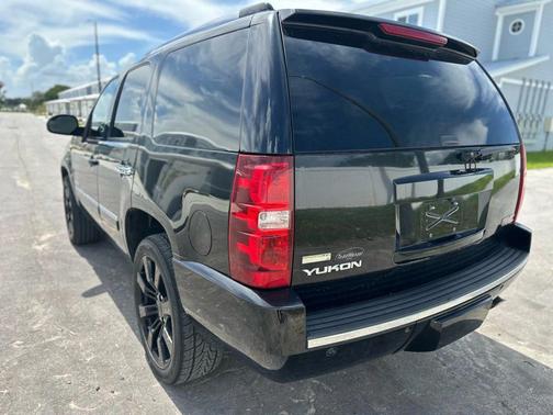 2011 GMC Yukon Denali