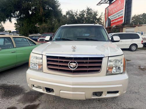 2002 Cadillac Escalade EXT Base