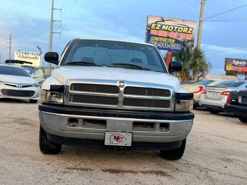 1999 Dodge Ram 1500 Short Bed
